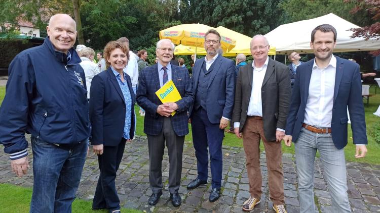 (v.l.n.r.): Joachim C. Heitmann, Nicola Beer, Helmer Raitz von Frenz, Otto Fricke, Dr. Michael Terwiesche, Johannes Vogel